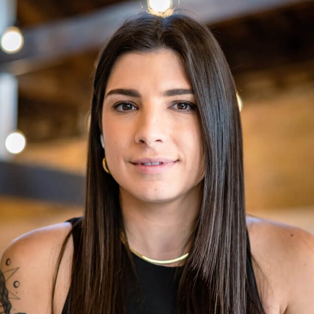 Juliana, 32 anos Massoterapeuta